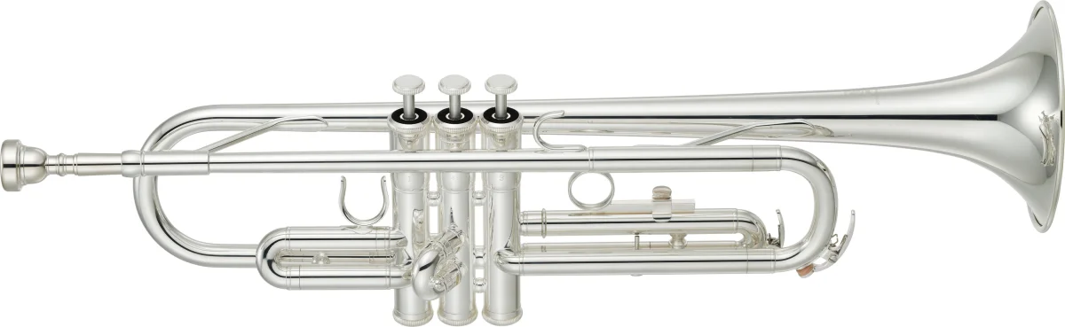 Yamaha YTR-2330S труба